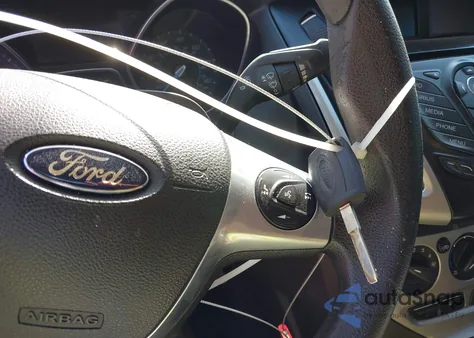 2014 Ford Focus Se from USA, damaged, VIN 1FADP3F21EL259051